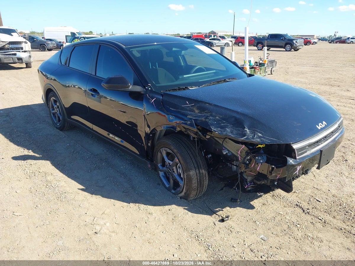 2026 KIA K4 LXS