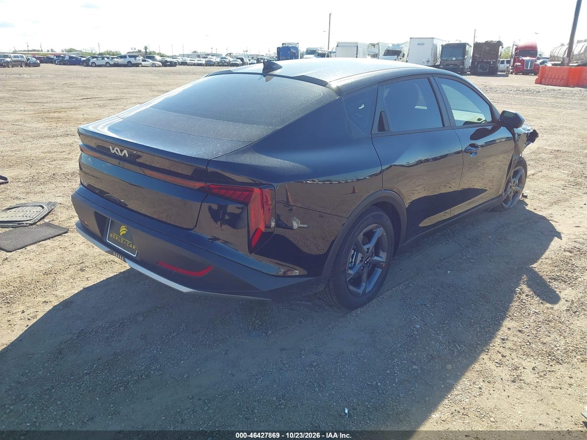 2026 KIA K4 LXS — photo 4