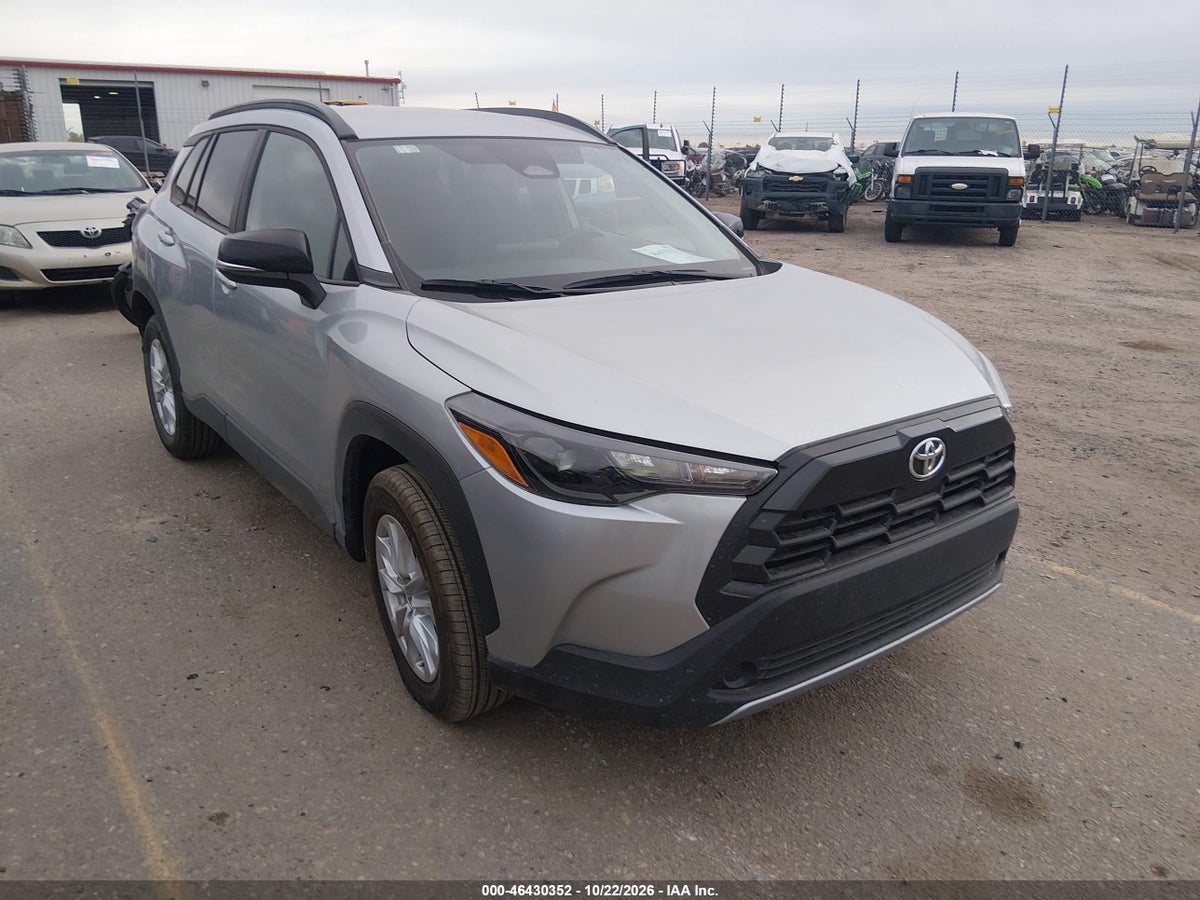 2026 TOYOTA COROLLA CROSS LE