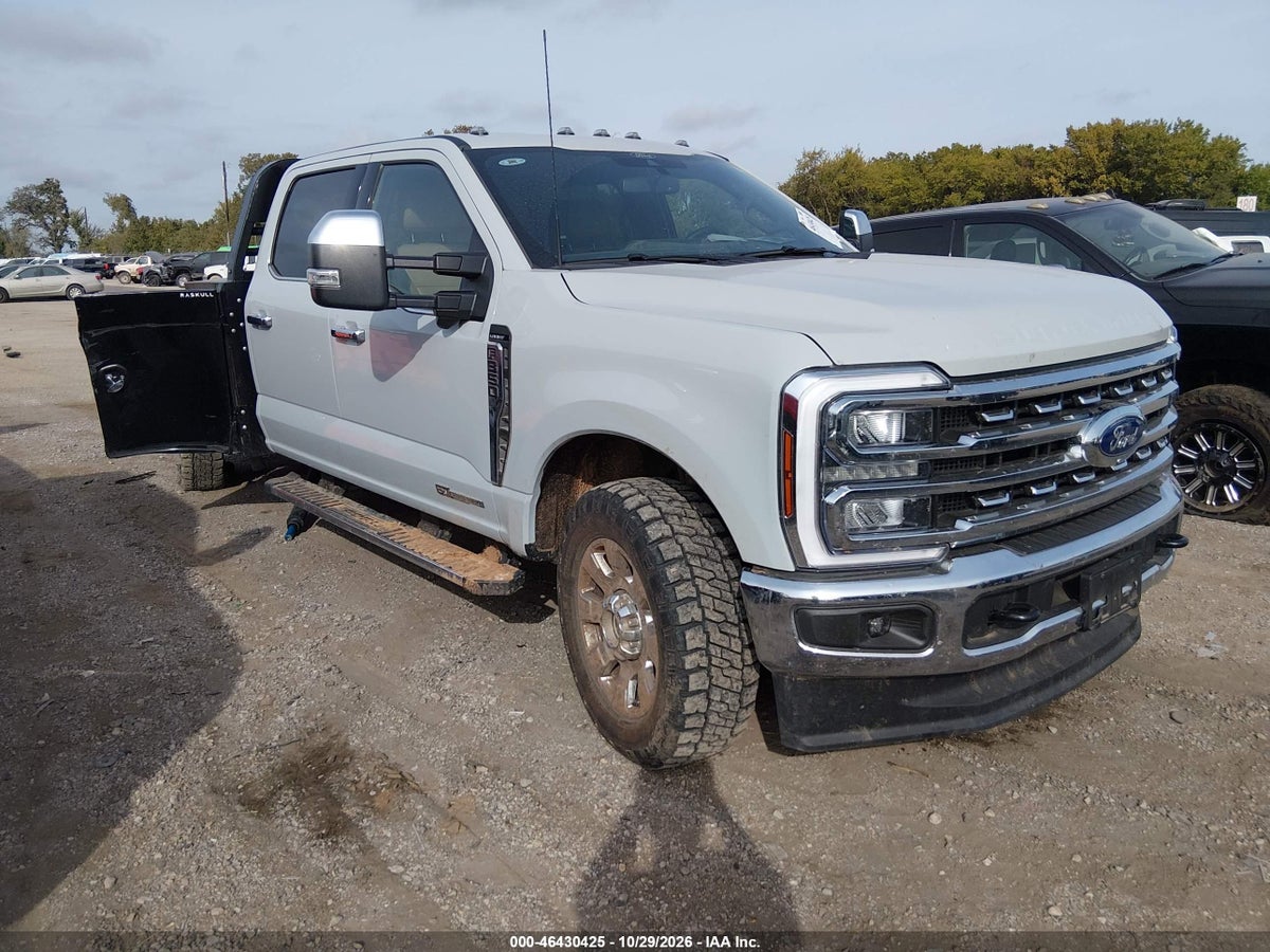 2026 FORD F-350 LARIAT