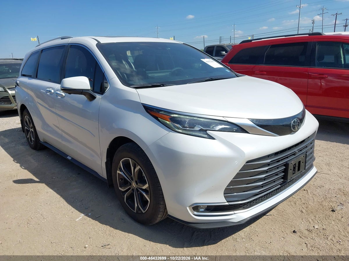 2026 TOYOTA SIENNA PLATINUM