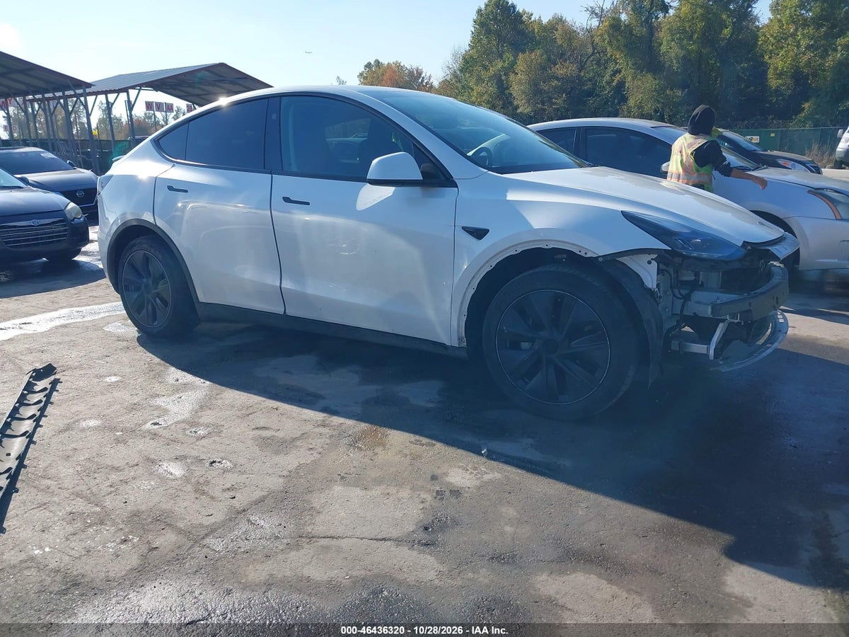2024 TESLA MODEL Y LONG RANGE SINGLE MOTOR REAR-WHEEL DRIVE/RWD