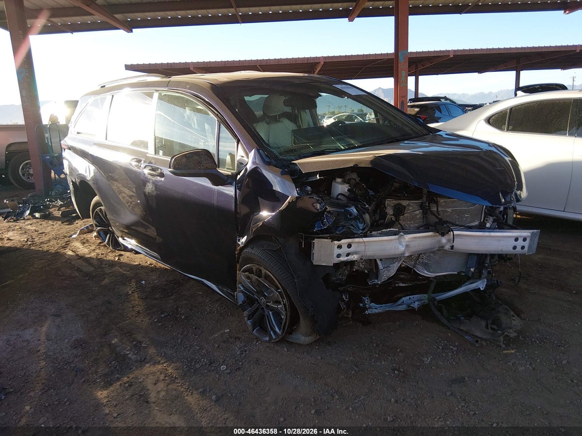 2026 TOYOTA SIENNA XSE