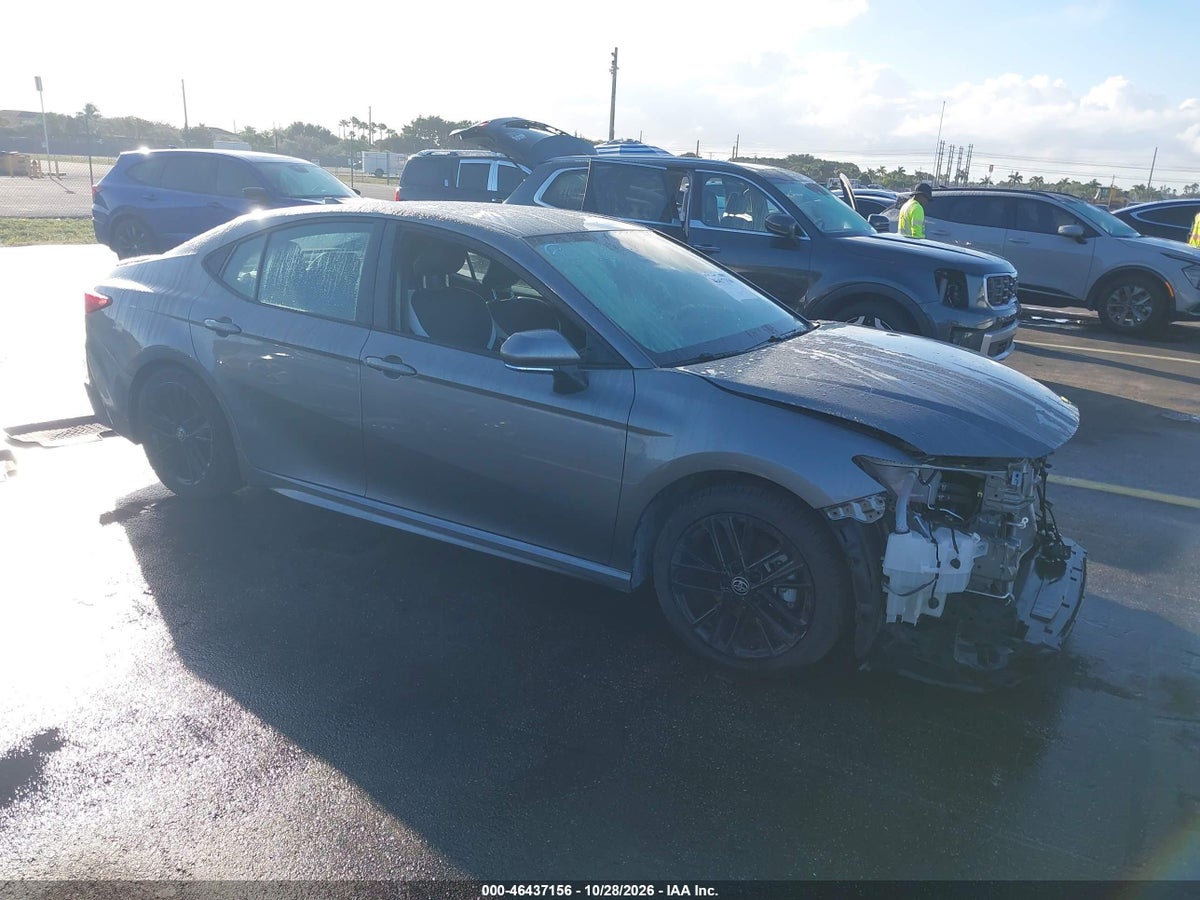 2026 TOYOTA CAMRY SE
