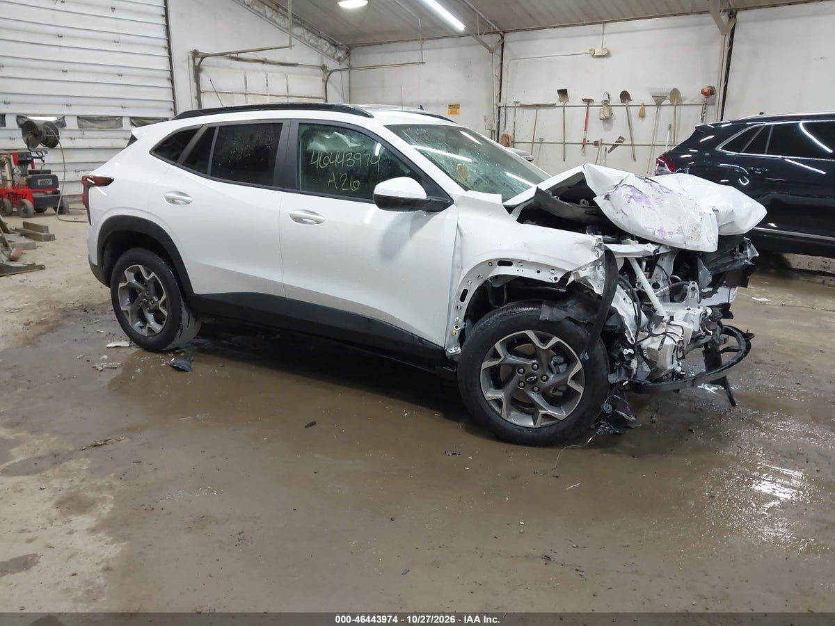 2026 CHEVROLET TRAX FWD LT