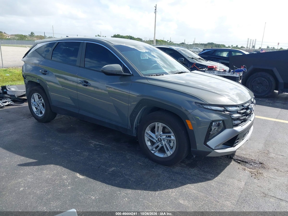 2026 HYUNDAI TUCSON SE