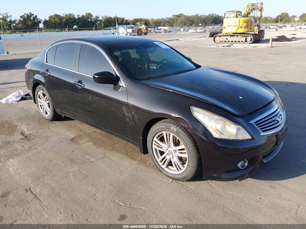 2013 INFINITI G37X