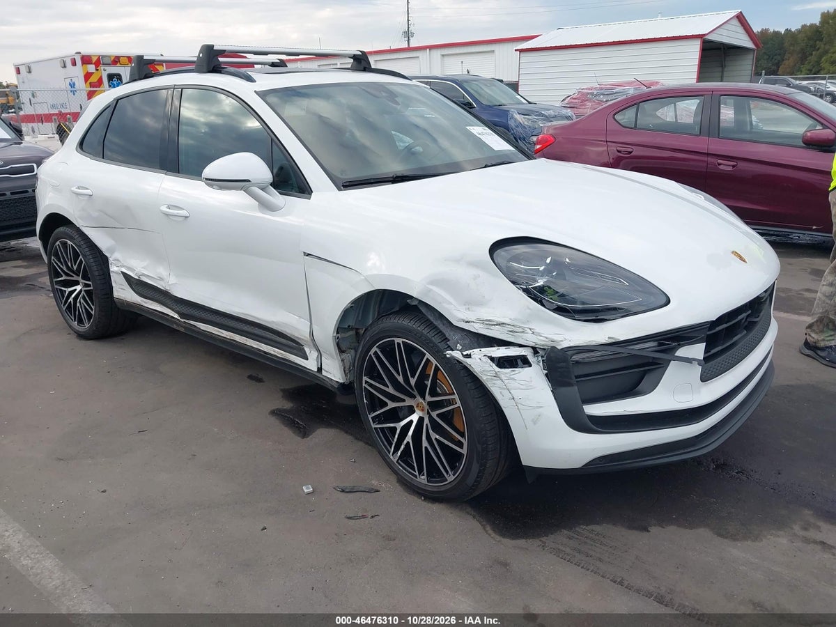 2025 PORSCHE MACAN T