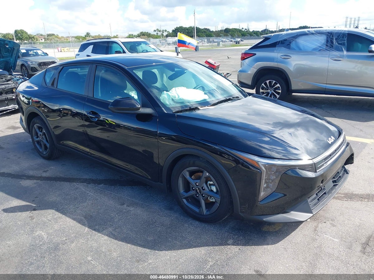 2026 KIA K4 LXS