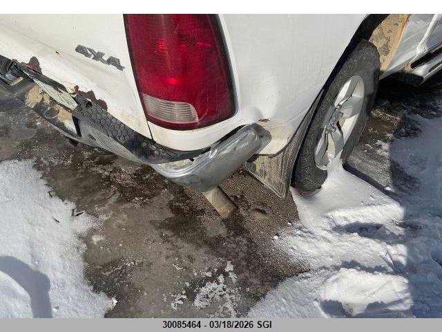 2013 RAM 1500 SLT thumbnail 12