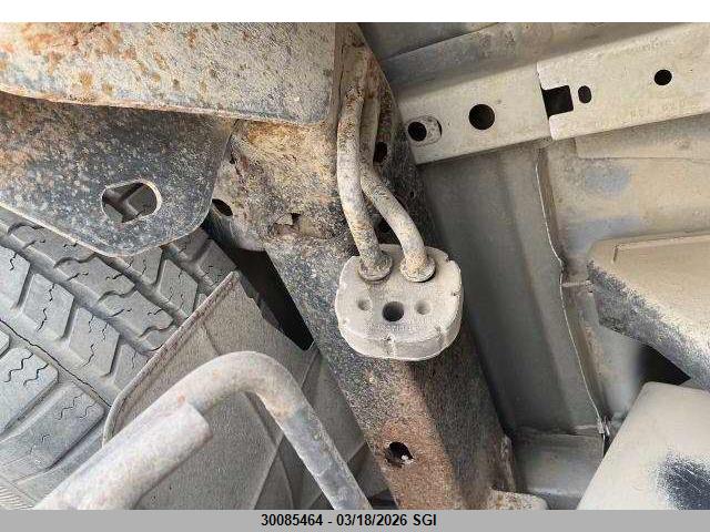 2013 RAM 1500 SLT thumbnail 9
