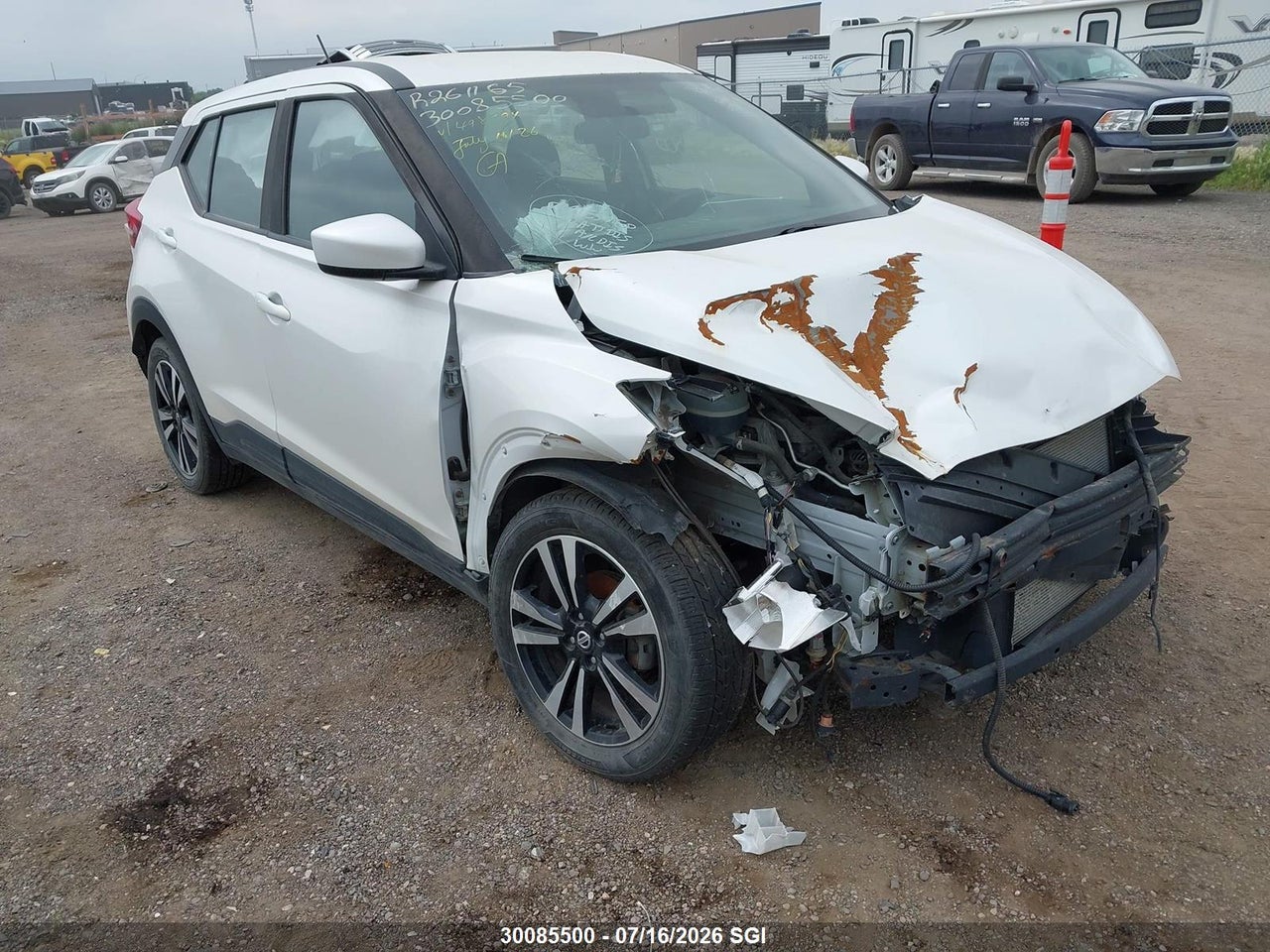 2019 NISSAN KICKS S/SR/SV thumbnail 2