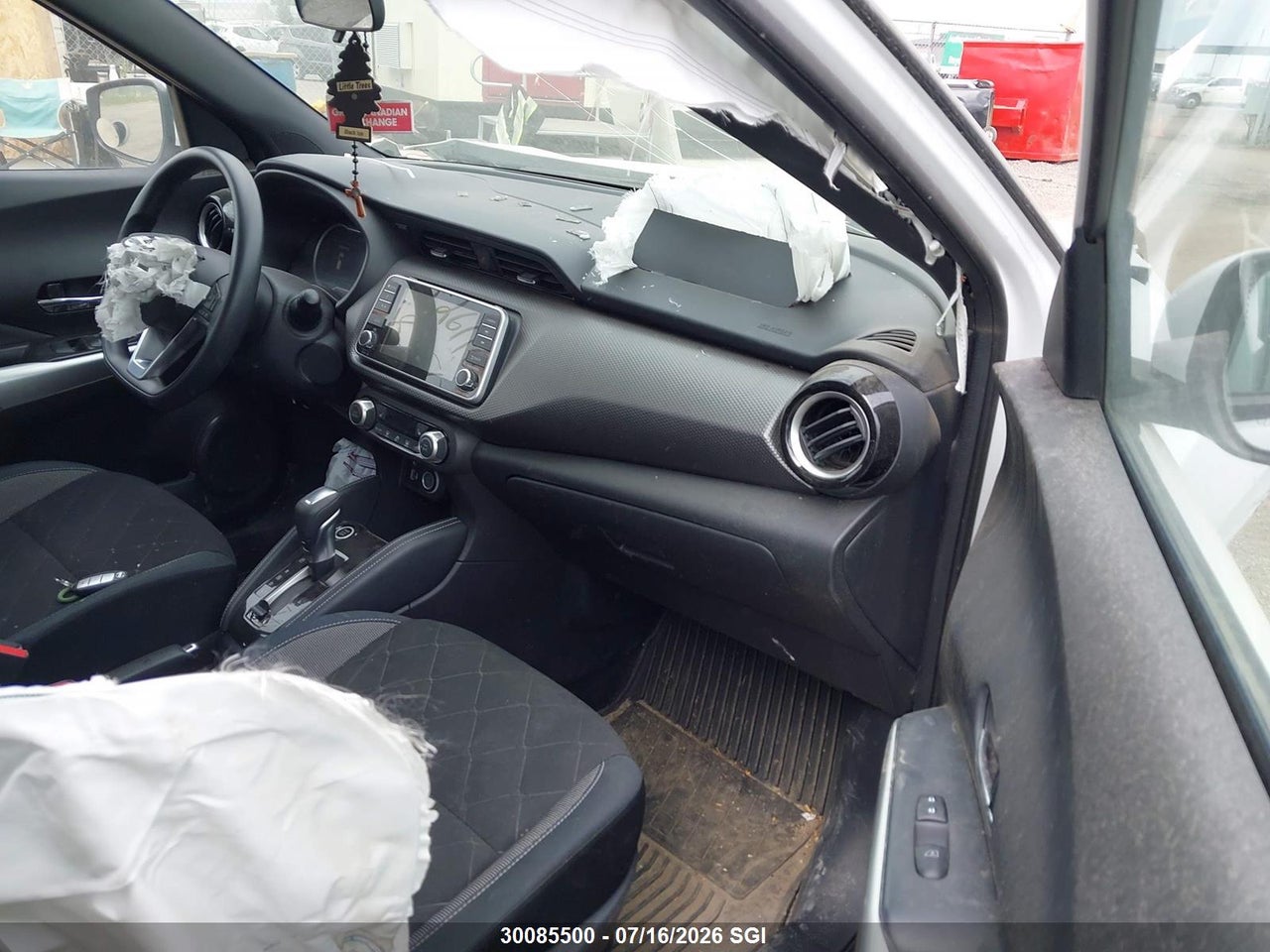 2019 NISSAN KICKS S/SR/SV thumbnail 6