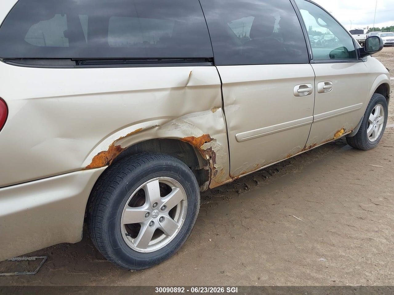 2D4GP44L15R342319 · 2005 DODGE GRAND CARAVAN SXT · 6/12