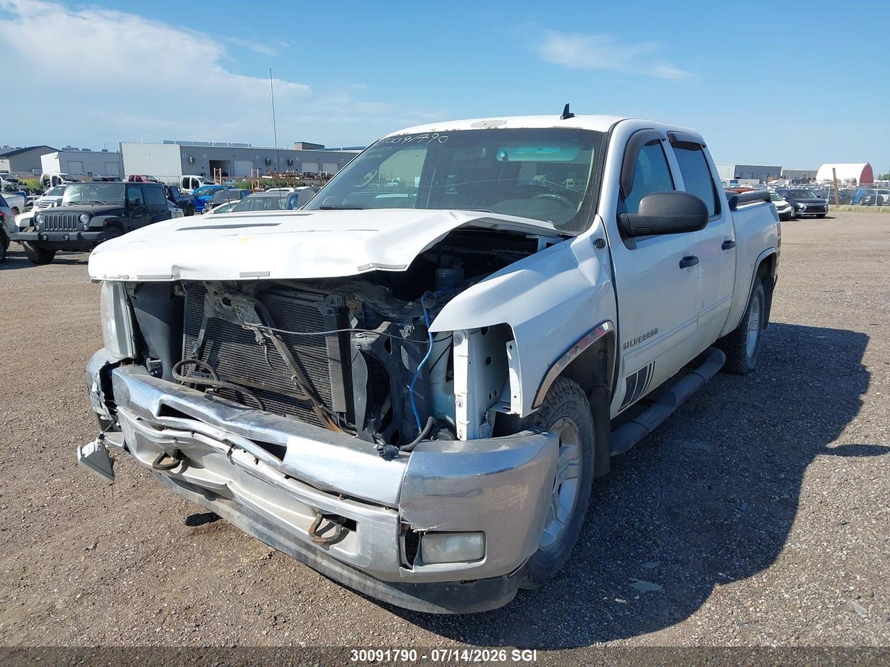 2013 CHEVROLET SILVERADO K1500 LT thumbnail 3