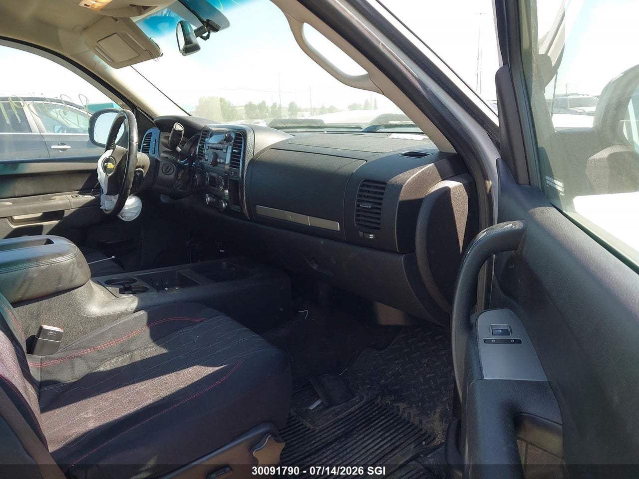 2013 CHEVROLET SILVERADO K1500 LT thumbnail 6