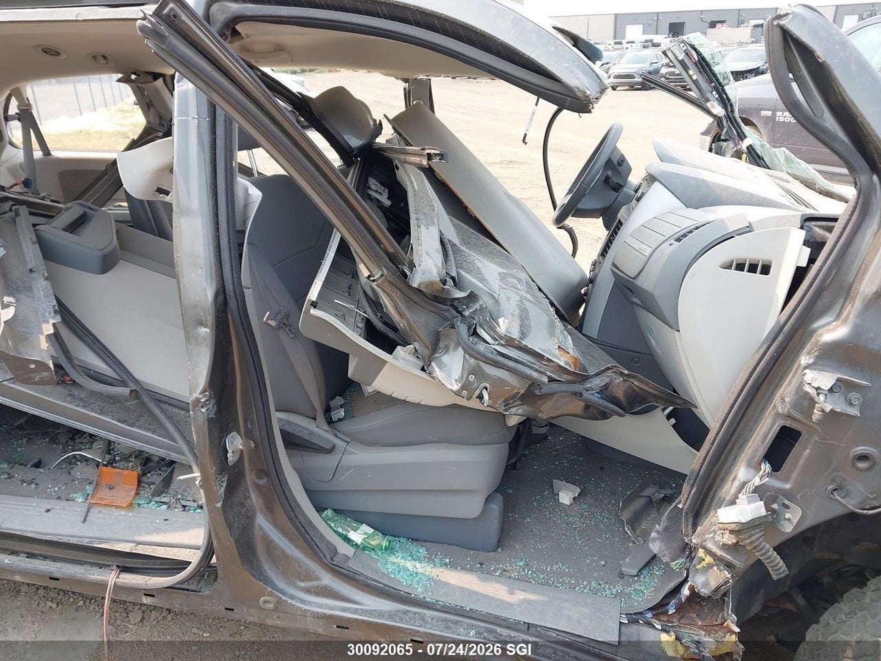 2010 DODGE GRAND CARAVAN SE thumbnail 6