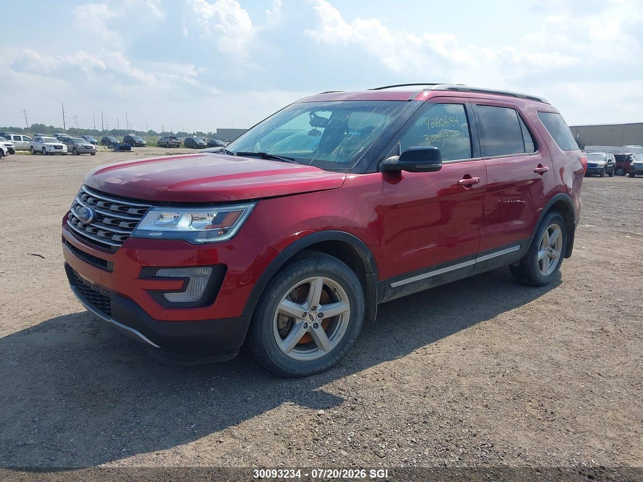 2017 FORD EXPLORER XLT thumbnail 3