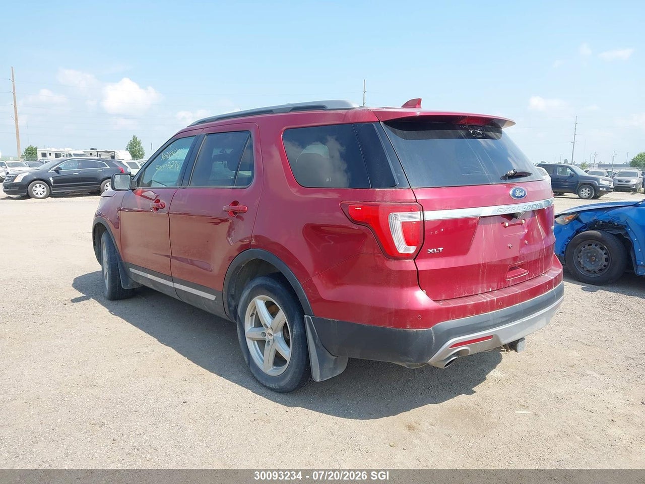 2017 FORD EXPLORER XLT thumbnail 4