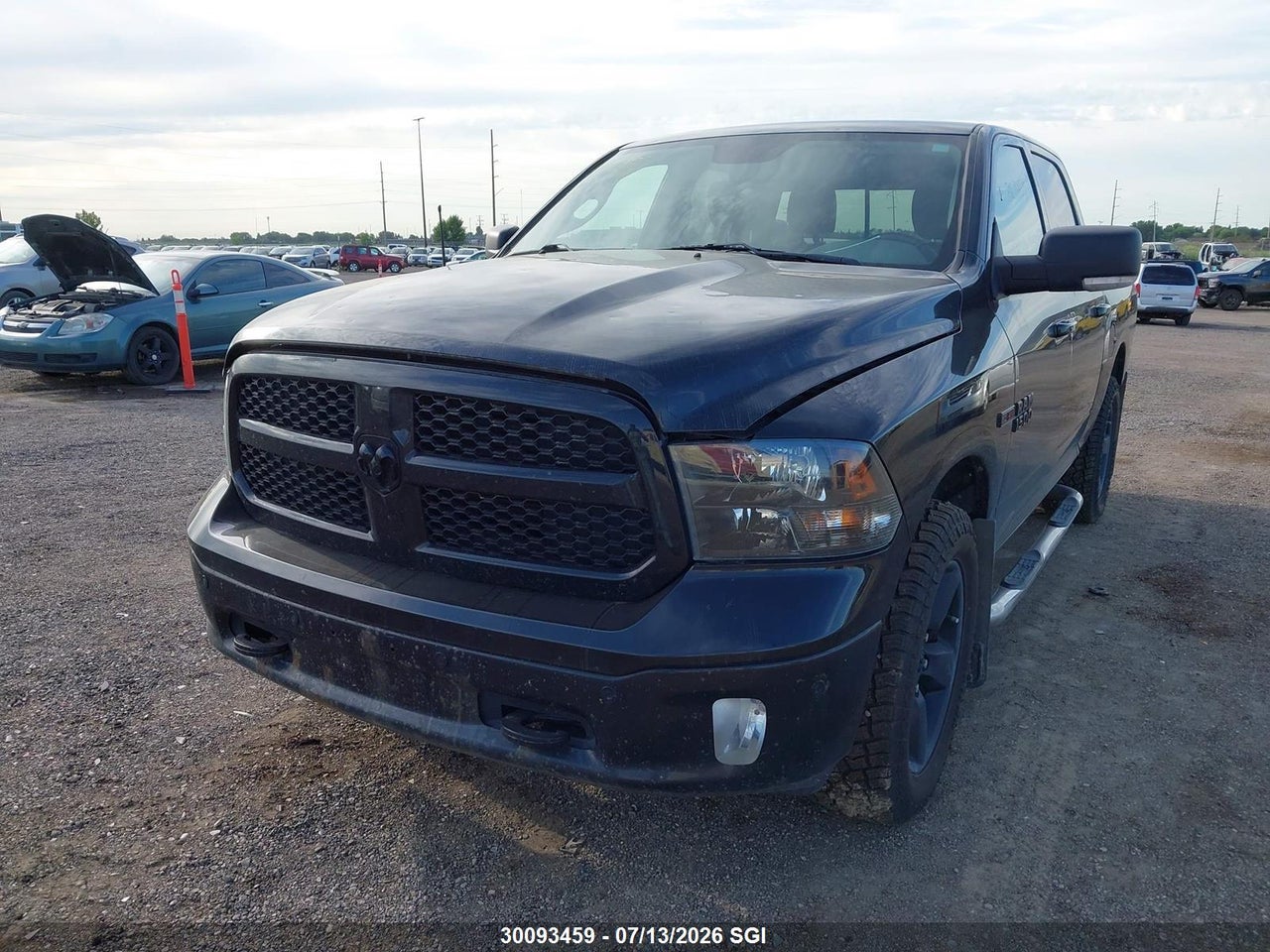 2018 RAM 1500 SLT thumbnail 3