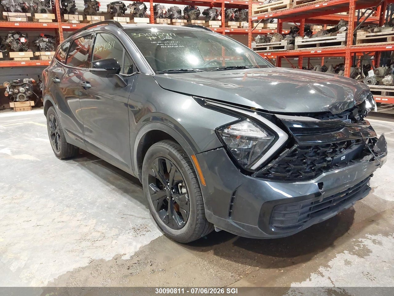 2025 KIA Sportage LX thumbnail 2