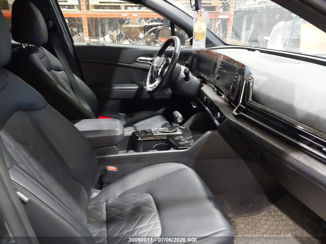 2025 KIA Sportage LX thumbnail 6