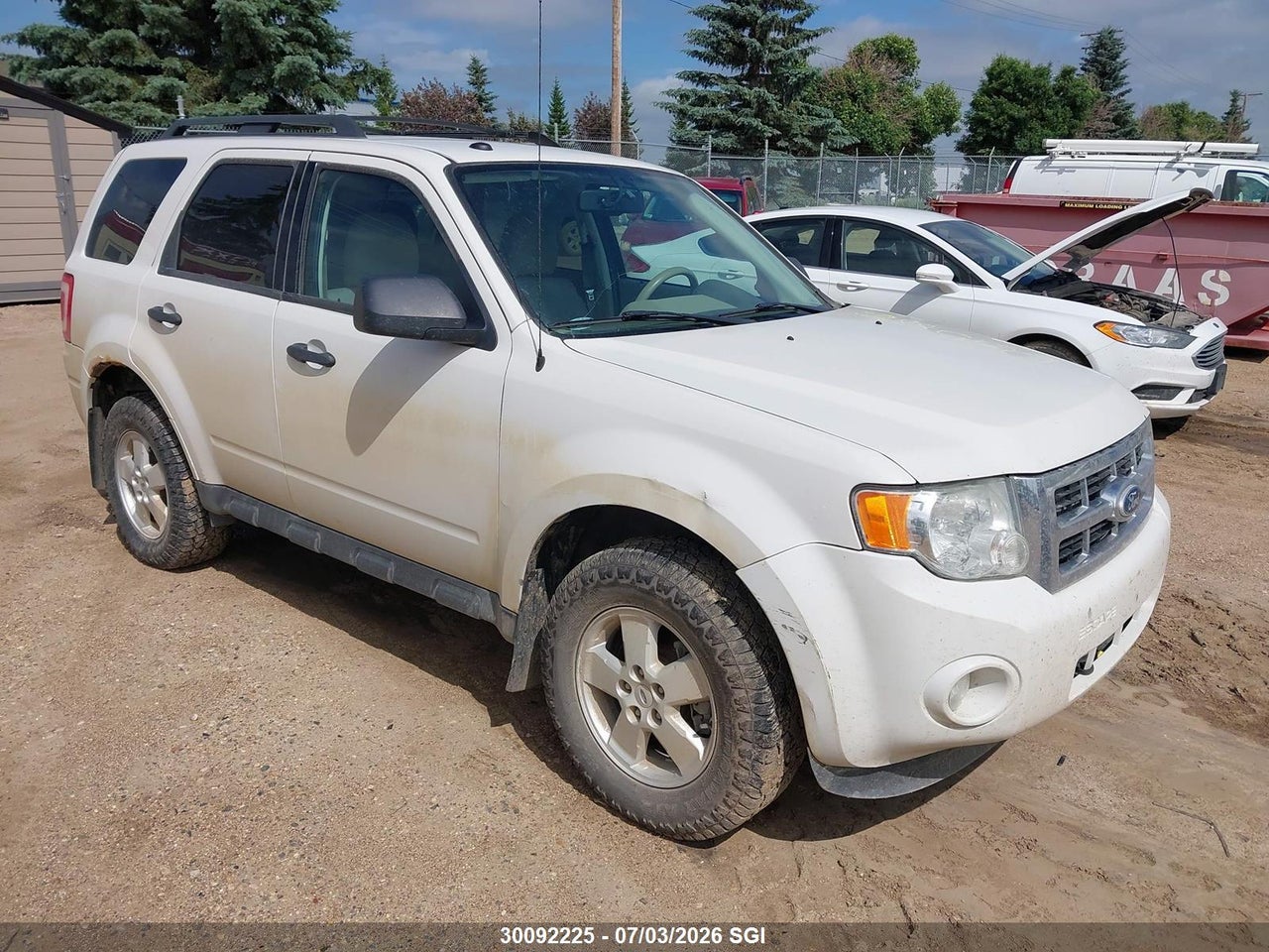2010 FORD ESCAPE XLT thumbnail 2