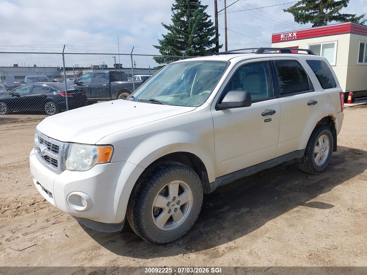2010 FORD ESCAPE XLT thumbnail 3