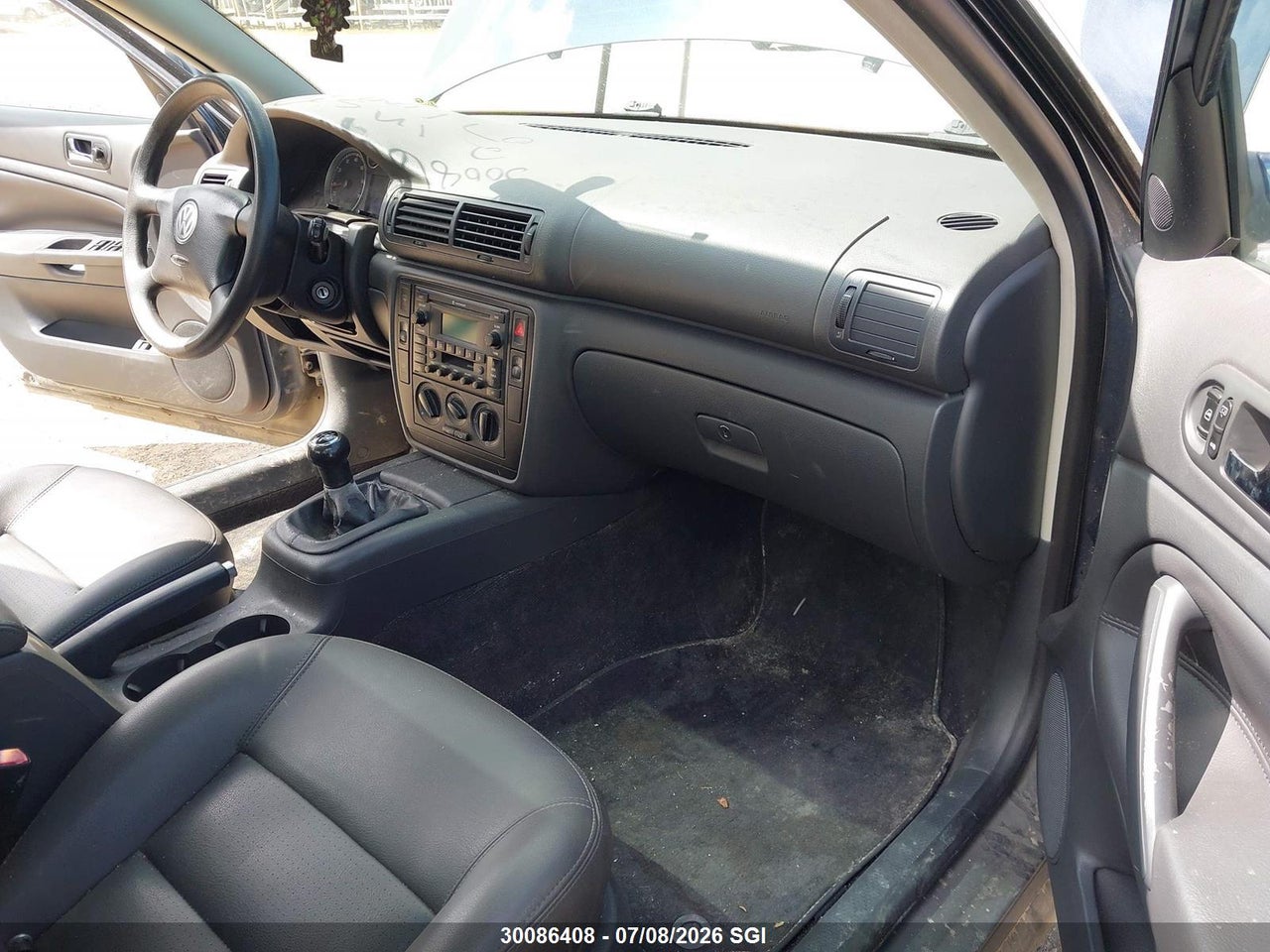 2005 VOLKSWAGEN PASSAT GLS thumbnail 6