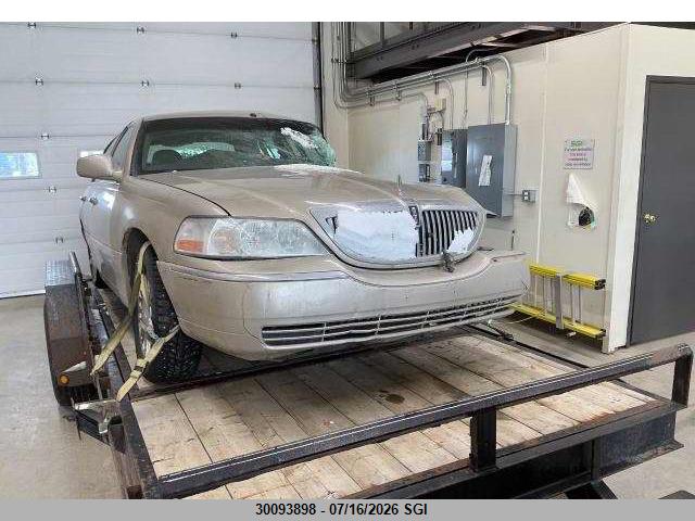 2010 LINCOLN TOWN CAR SIGNATURE LIMITED thumbnail 6