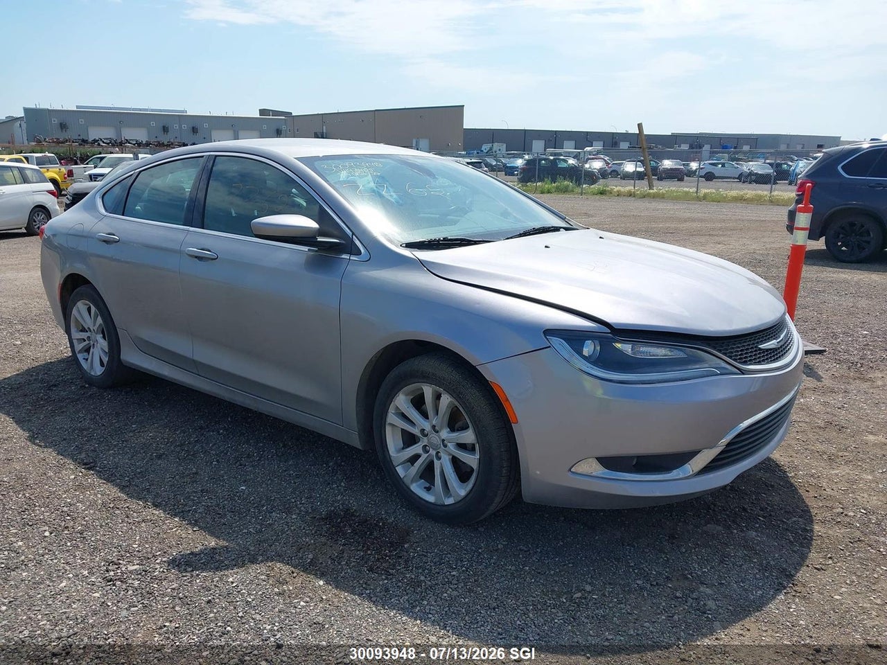 2016 CHRYSLER 200 LIMITED thumbnail 2