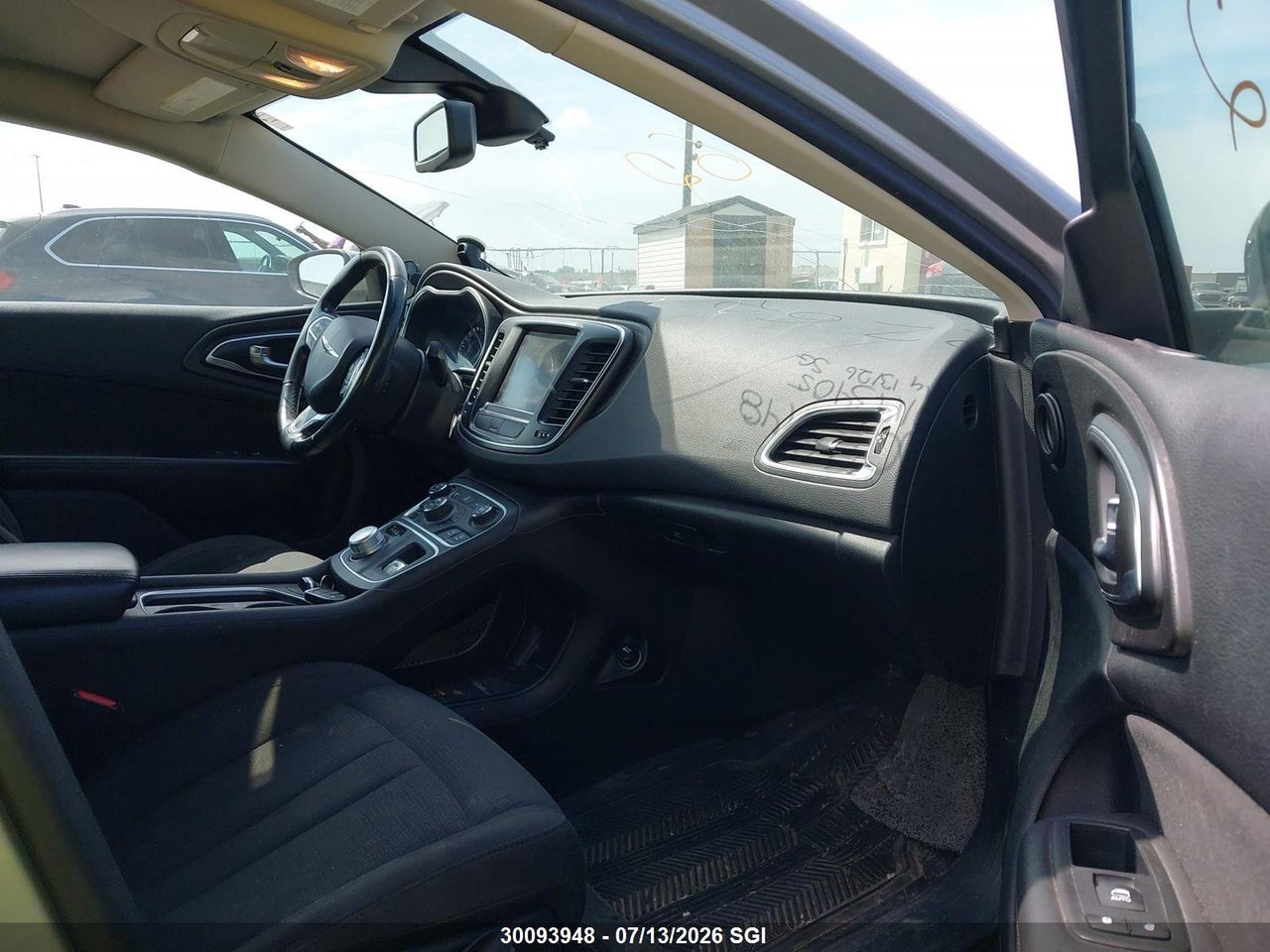 2016 CHRYSLER 200 LIMITED thumbnail 6