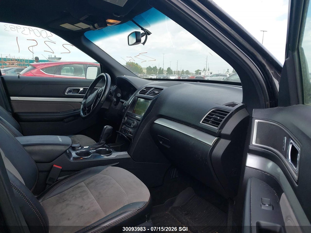 2017 FORD EXPLORER XLT thumbnail 6