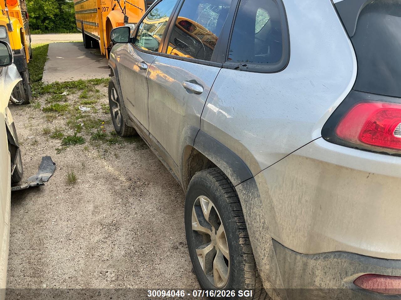 2015 JEEP CHEROKEE TRAILHAWK thumbnail 3
