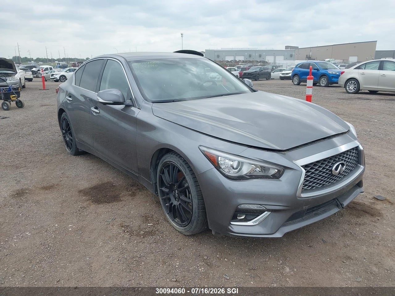 2022 INFINITI Q50 LUXE thumbnail 2