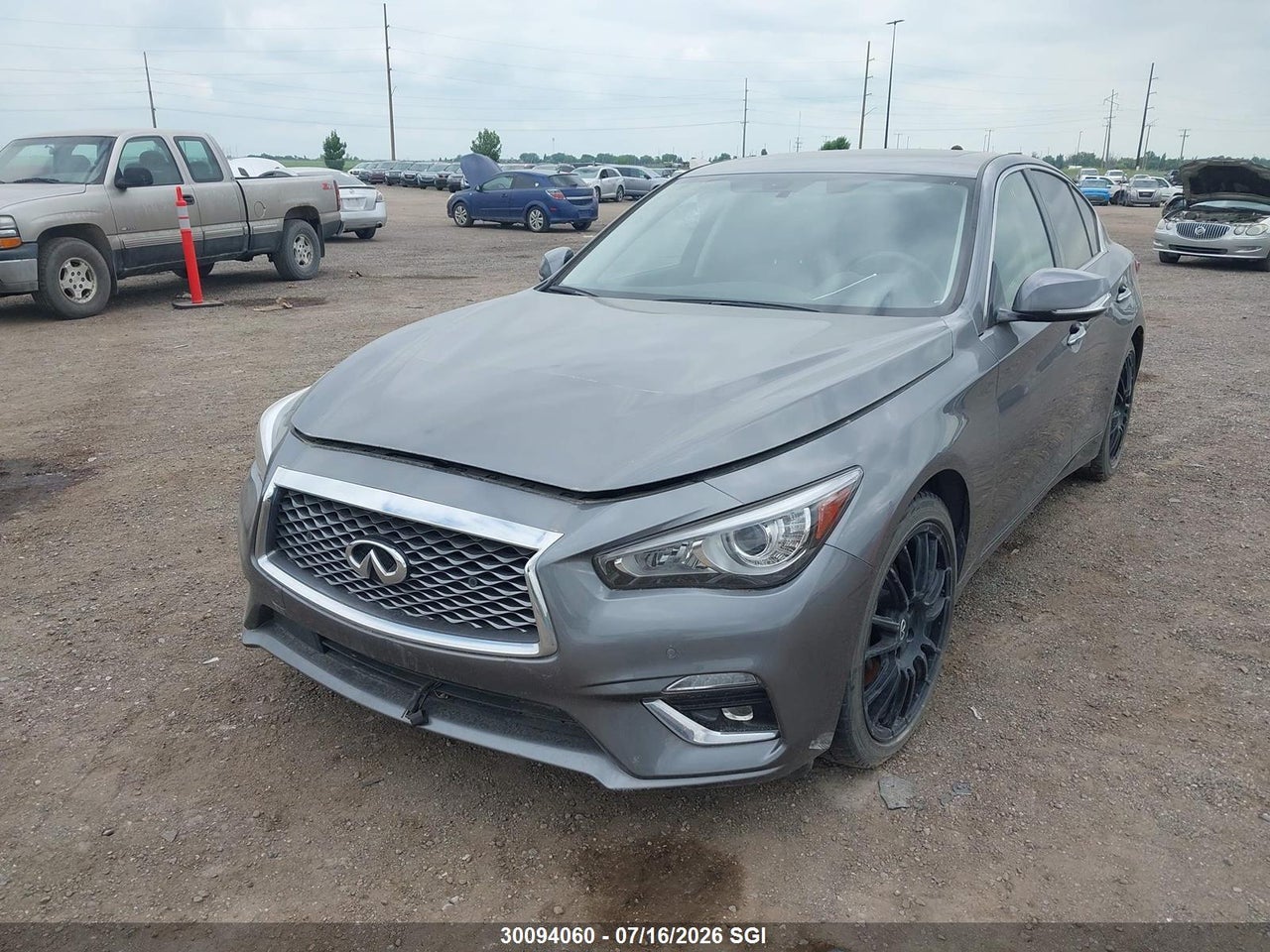 2022 INFINITI Q50 LUXE thumbnail 3