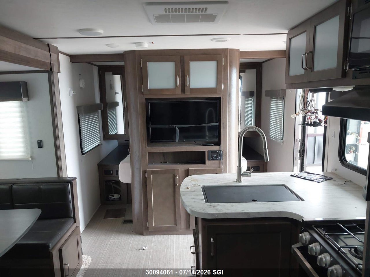 2021 KEYSTONE PASSPORT 240BH thumbnail 6