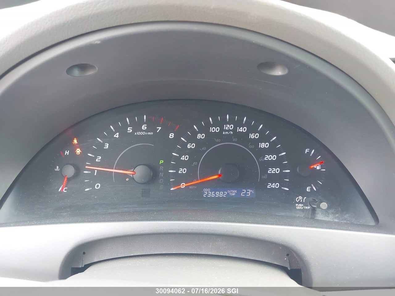 2010 TOYOTA CAMRY SE/LE/XLE thumbnail 8
