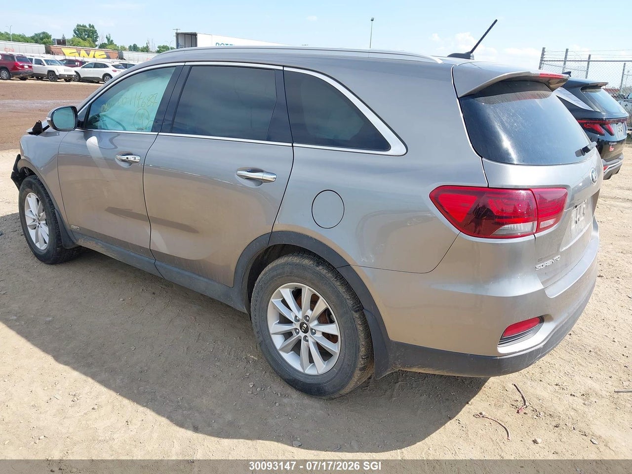 2019 KIA SORENTO L/LX thumbnail 4