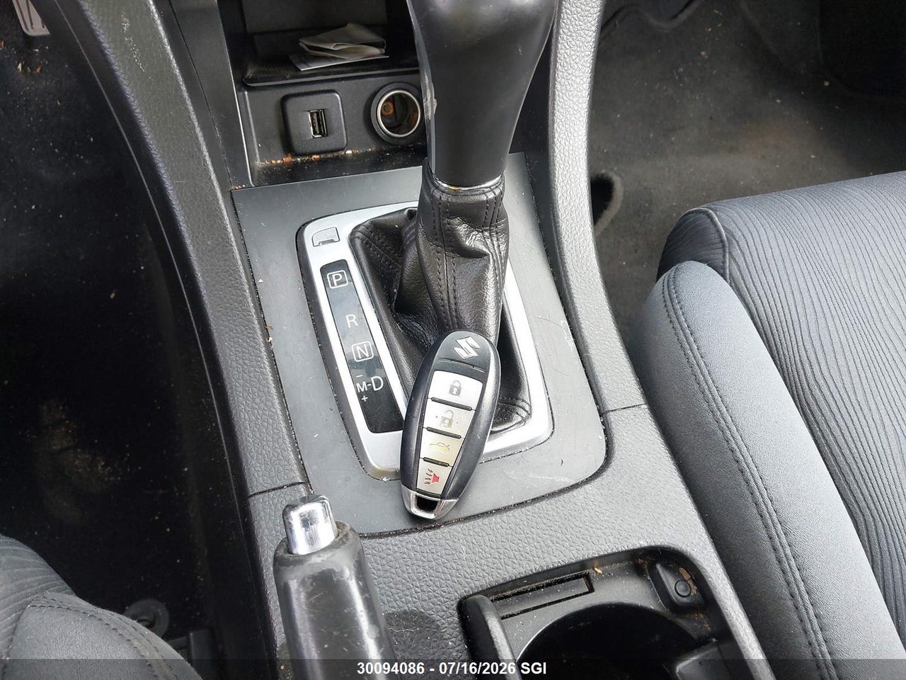 2012 SUZUKI KIZASHI SE thumbnail 12