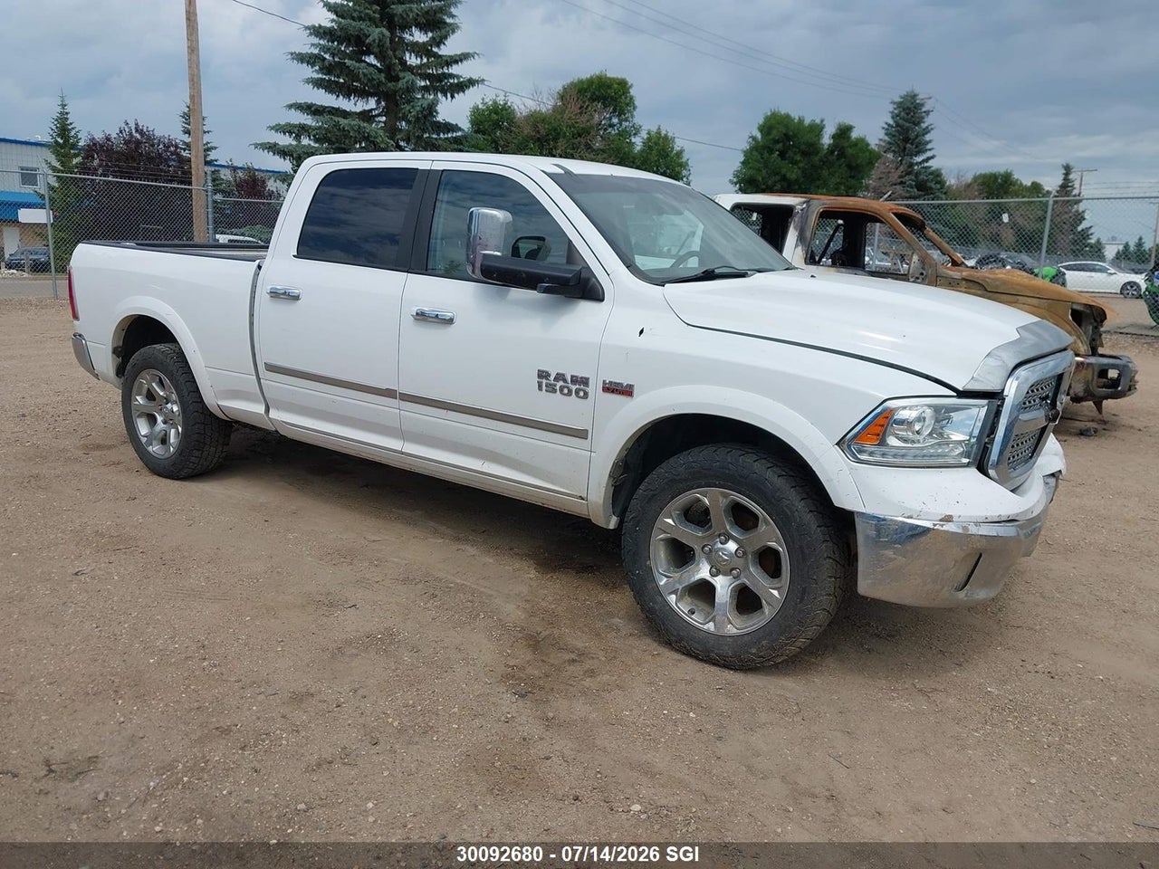 2015 RAM 1500 LARAMIE thumbnail 2
