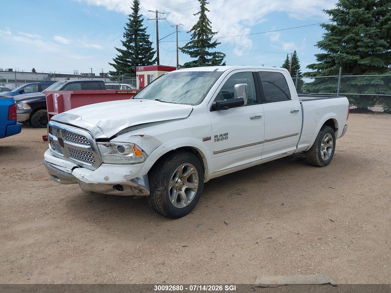 2015 RAM 1500 LARAMIE thumbnail 3