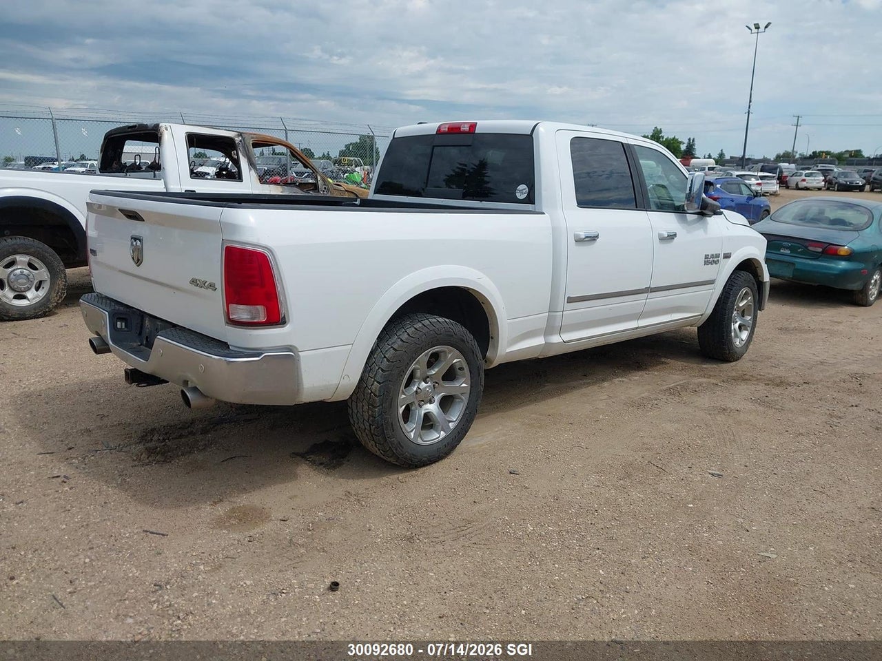 2015 RAM 1500 LARAMIE thumbnail 5