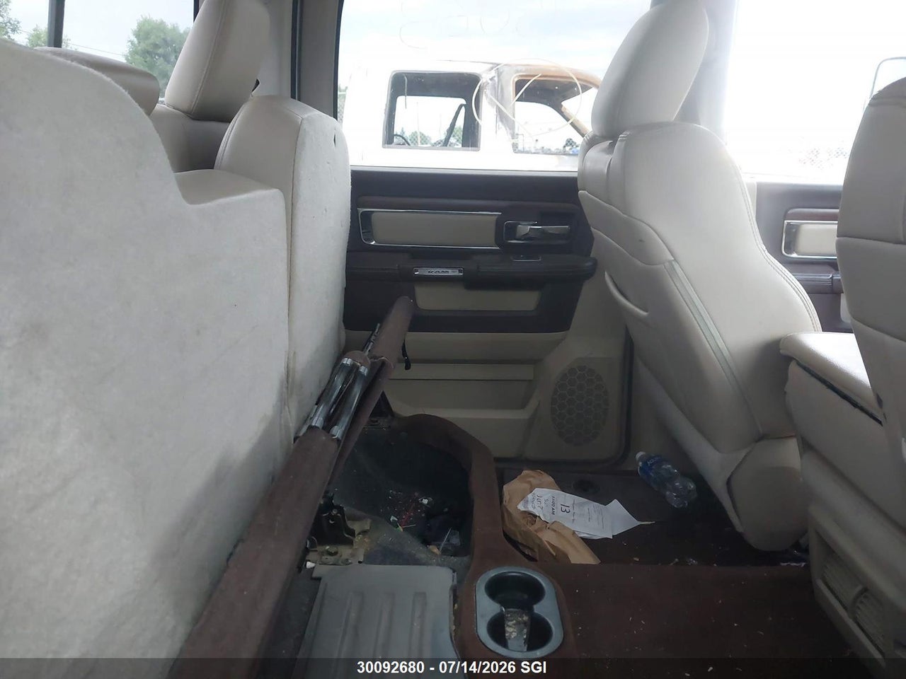 2015 RAM 1500 LARAMIE thumbnail 9