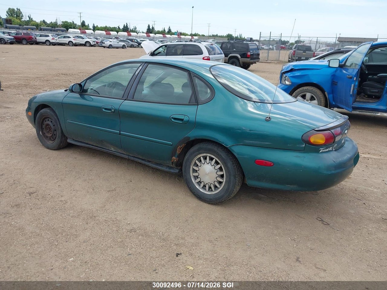 1997 FORD TAURUS GL thumbnail 4
