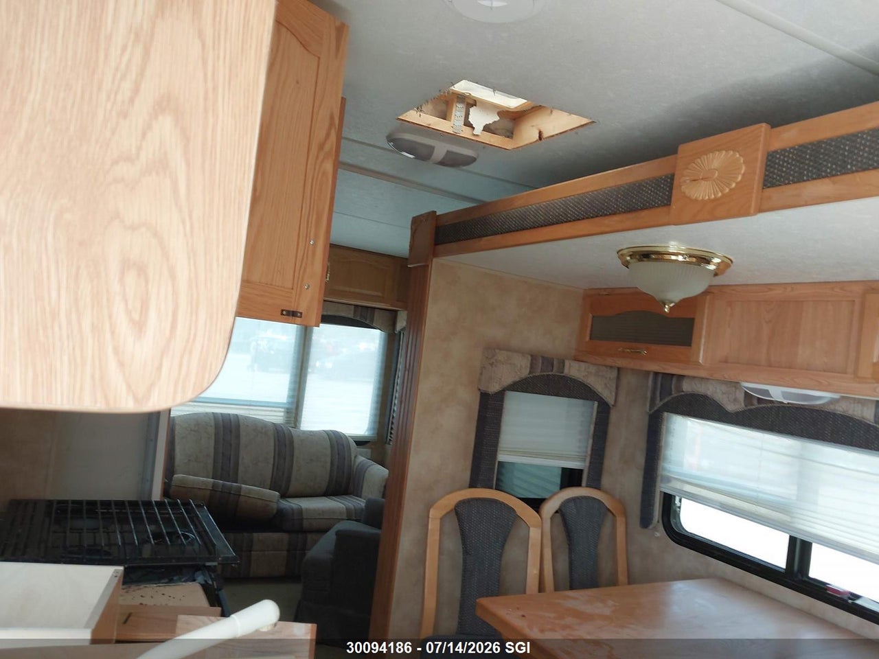 2004 KEYSTONE LAREDO 308GR thumbnail 8