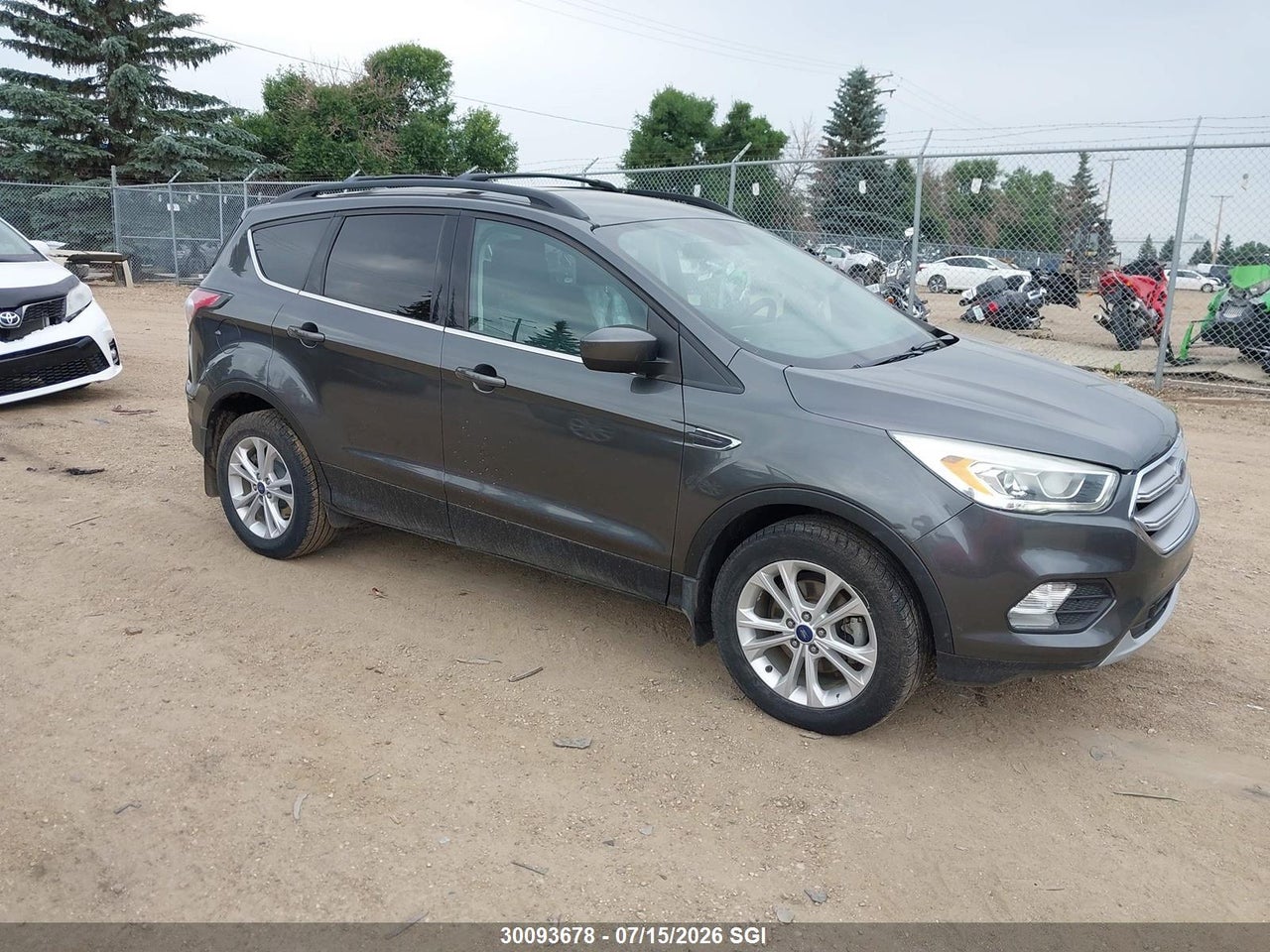 2017 FORD ESCAPE SE thumbnail 2