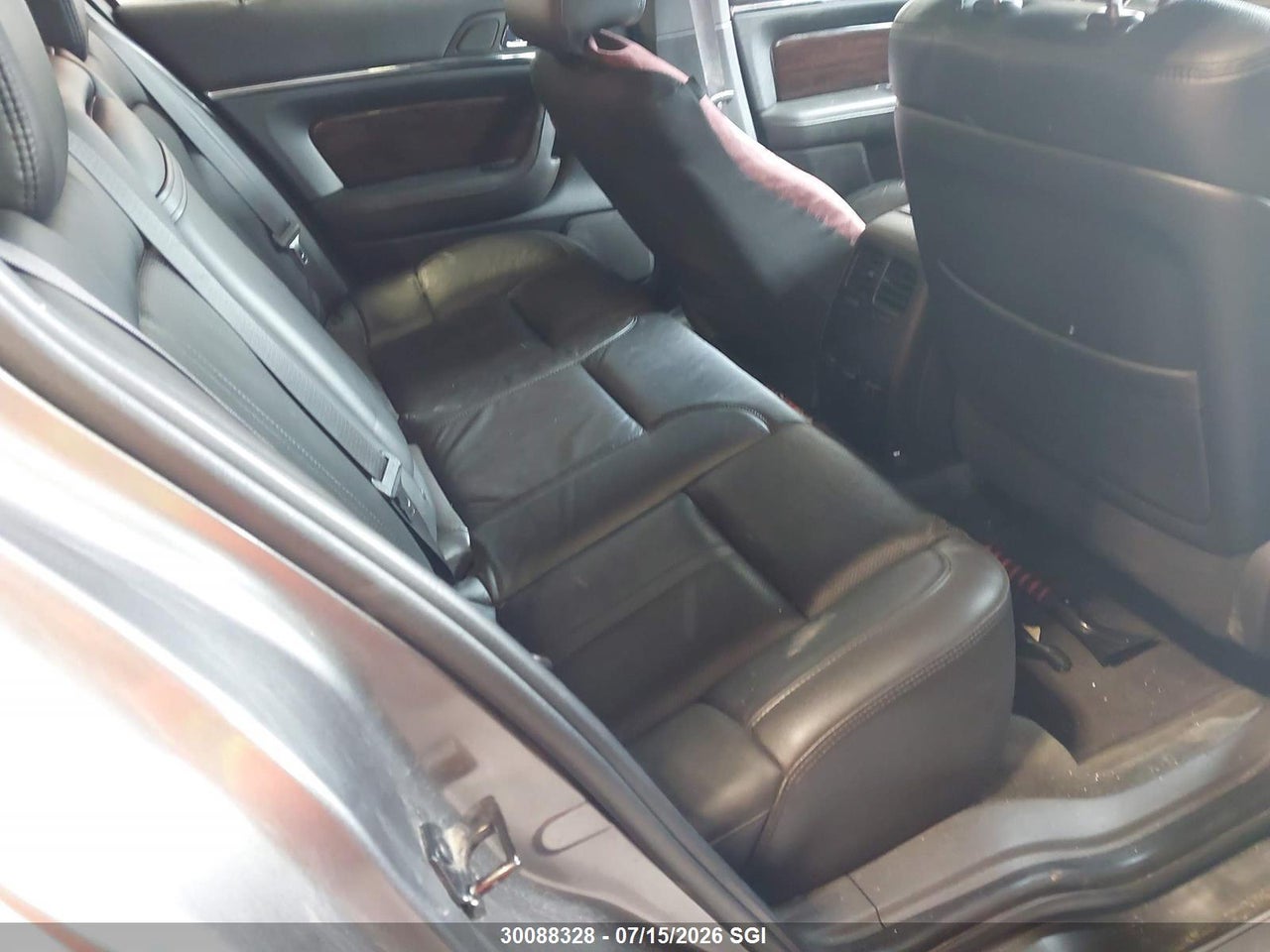 2011 LINCOLN MKS thumbnail 9