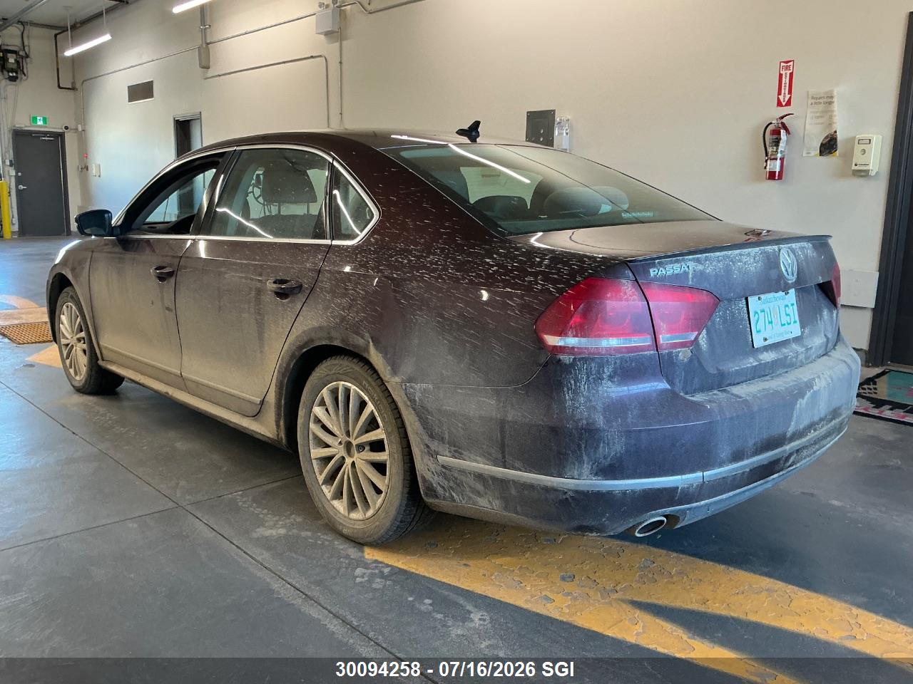 2013 VOLKSWAGEN PASSAT SEL thumbnail 10