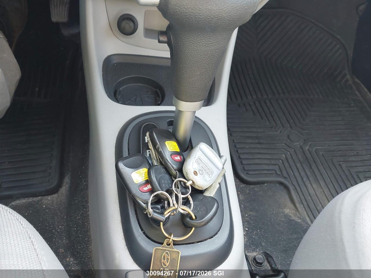 2008 HYUNDAI ACCENT GLS thumbnail 12